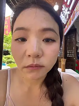 xiaochengzi505 Adlı Modelin Web Kamerası Şovu