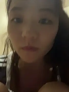 xiaochengzi505 Show in webcam