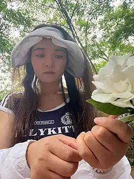 xiaochengzi505 – webcam-show