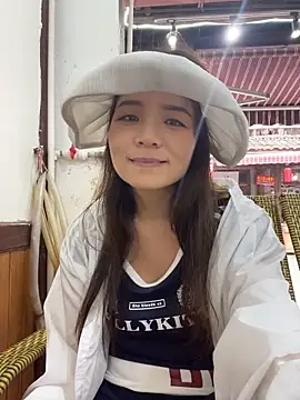 xiaochengzi505 网络视讯表演