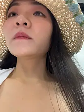 xiaochengzi505 在線直播表演