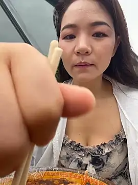 xiaochengzi505 网络视讯表演