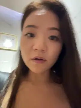 xiaochengzi505 Show in webcam