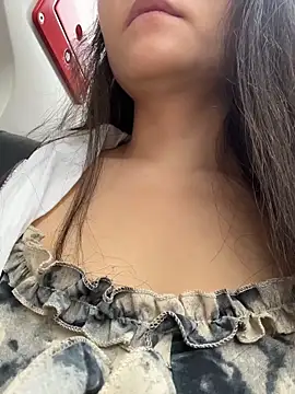 xiaochengzi505 现场性爱视讯表演