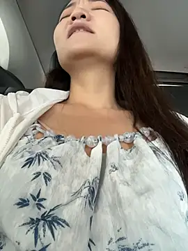 xiaochengzi505 在線直播表演