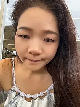 xiaochengzi505 Adlı Modelin Web Kamerası Şovu