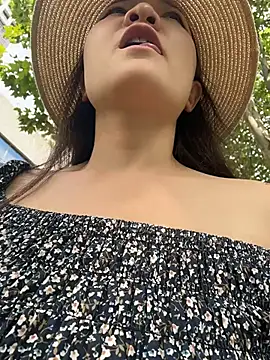 xiaochengzi505 网络视讯表演