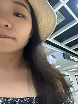 xiaochengzi505 网络视讯表演