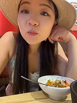 xiaochengzi505 Show in webcam