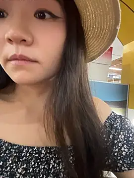 xiaochengzi505 Adlı Modelin Web Kamerası Şovu