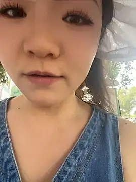 xiaochengzi505 Adlı Modelin Web Kamerası Şovu