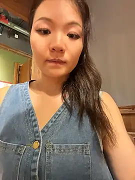 xiaochengzi505 Webcam Show