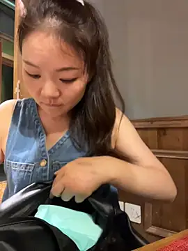xiaochengzi505 Adlı Modelin Web Kamerası Şovu