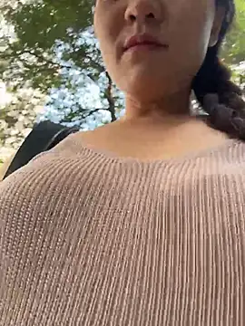 Show modela xiaoxiaocheng678 na web-kameri