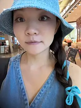 xiaoxiaocheng678 网络视讯表演