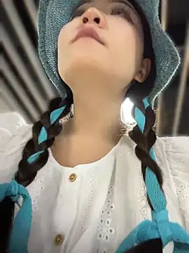 xiaoxiaocheng678 网络视讯表演