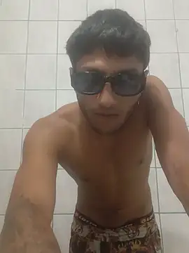 hotrichardo2 Webcam Show