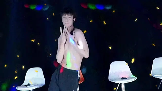 lucky-love888 网络视讯表演