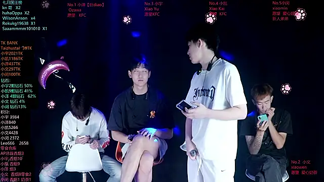 lucky-love888 网络视讯表演
