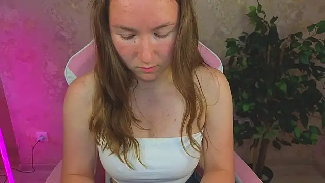 Chat +18 de SindieStormm ao vivo