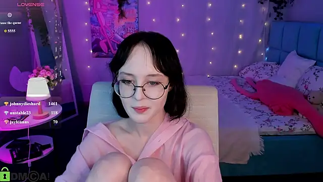 Lilac-Muse Chat XXX live