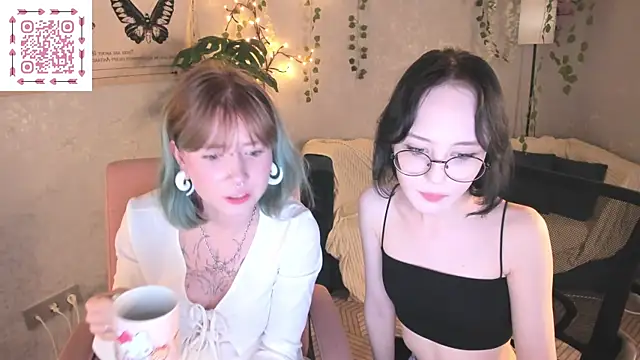 Chat XXX en directo de Elira_Vane