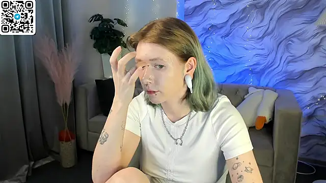Elira_Vane Adlı Modelin Canlı XXX Sohbeti