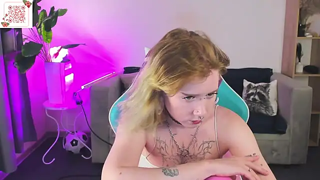 Chat XXX en directo de Elira_Vane