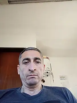 Alejandro83bsfのウェブカメラショー