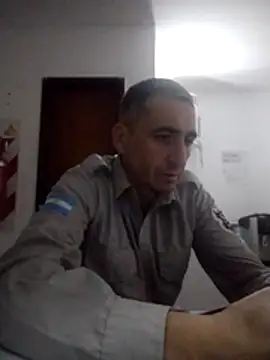 Alejandro83bsf's Webcam Show