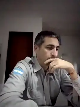 Alejandro83bsf Show in webcam