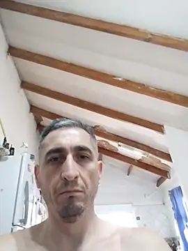Alejandro83bsfのウェブカメラショー