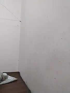 -Natina- Ruang Obrolan Langsung