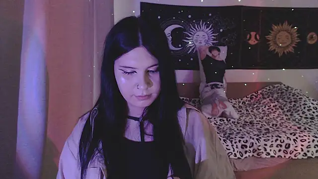 הופעת וובקאם של iintimate_flesh