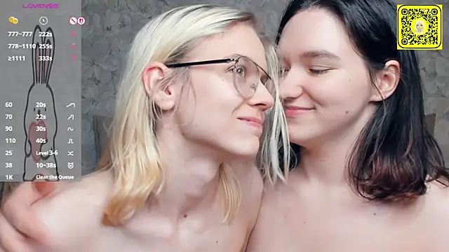 KarinStfleur's Webcam Show