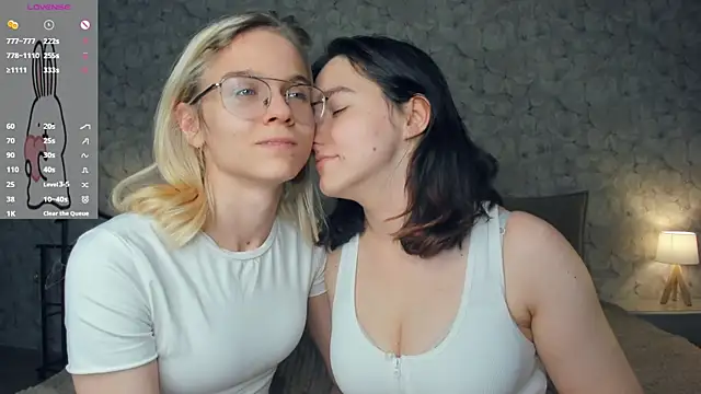 KarinStfleur's Webcam Show