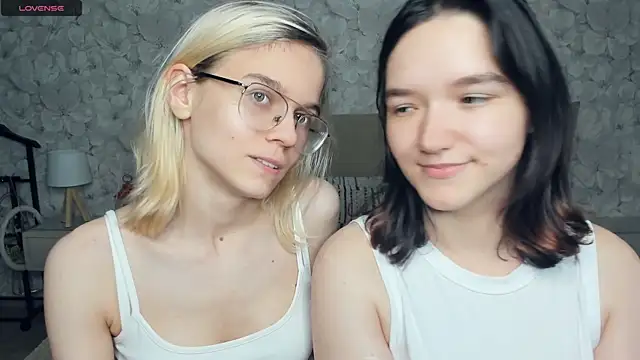 KarinStfleur's Webcam Show