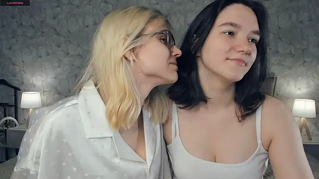 KarinStfleur's Webcam Show