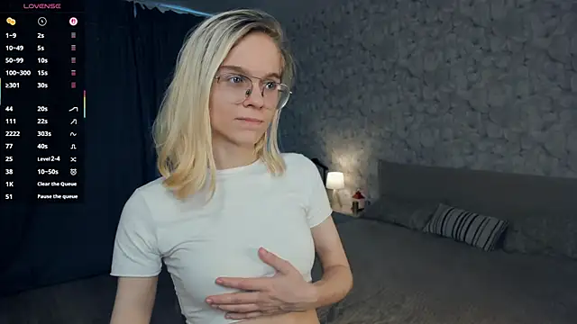 XXX chat uživo modela KarinStfleur