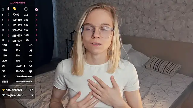 KarinStfleur Live XXX-Chat