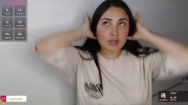 -brendda- Live XXX-Chat
