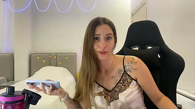 PrincesSsLilu Chat XXX in diretta