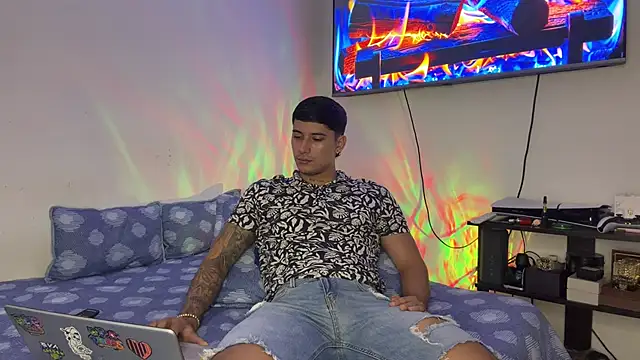 SexxxySquirterStev777 ওয়েবক্যাম শো