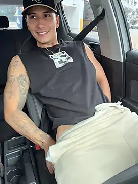 SexxxySquirterStev777のウェブカメラショー
