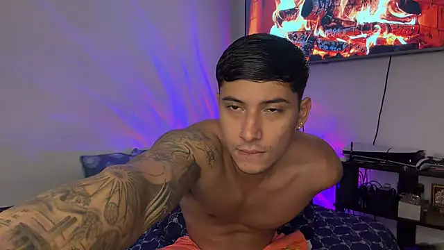SexxxySquirterStev777のウェブカメラショー