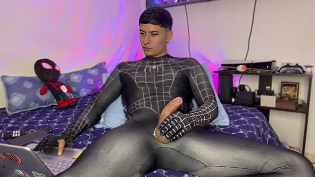 SexxxySquirterStev777 Webcamshow