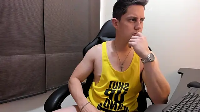 KendricTorres Show in webcam
