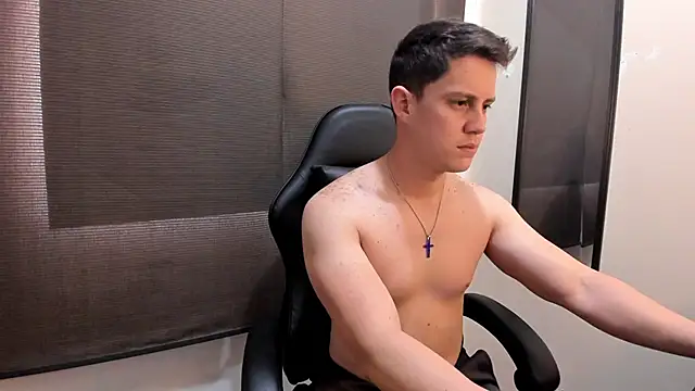 KendricTorres 在線直播表演