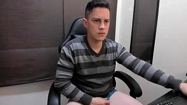 KendricTorres Show Webcam