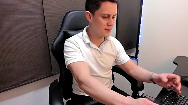 KendricTorres 网络视讯表演